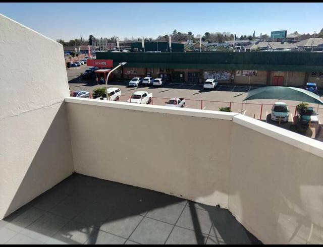 2 BEDROOM PROPERTY TO RENT IN BAILLIE PARK